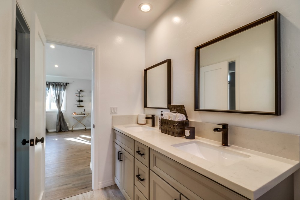 Virtual tour photo 52 of 54 for 3712 Bancroft St