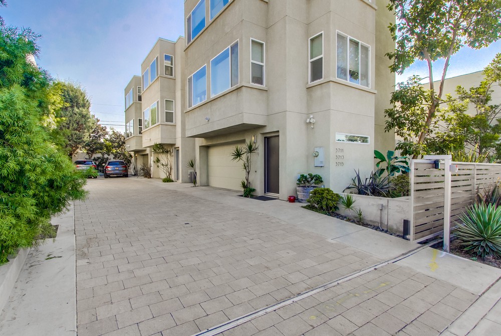 Virtual tour photo 6 of 55 for 3713 30th St