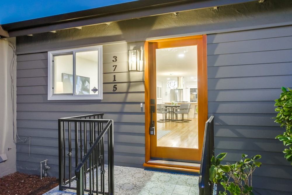 Virtual tour photo 7 of 105 for 3715 Martha St
