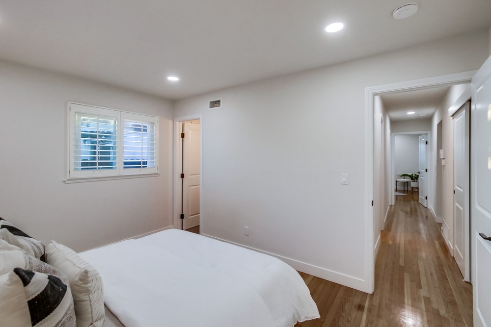 Virtual tour photo 39 of 105 for 3715 Martha St