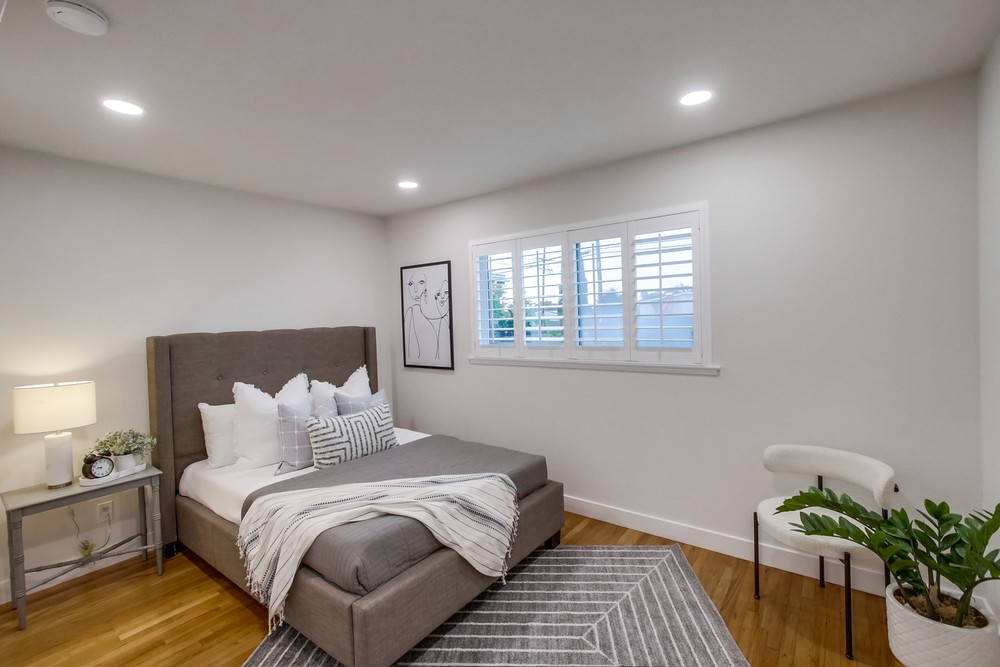 Virtual tour photo 48 of 105 for 3715 Martha St