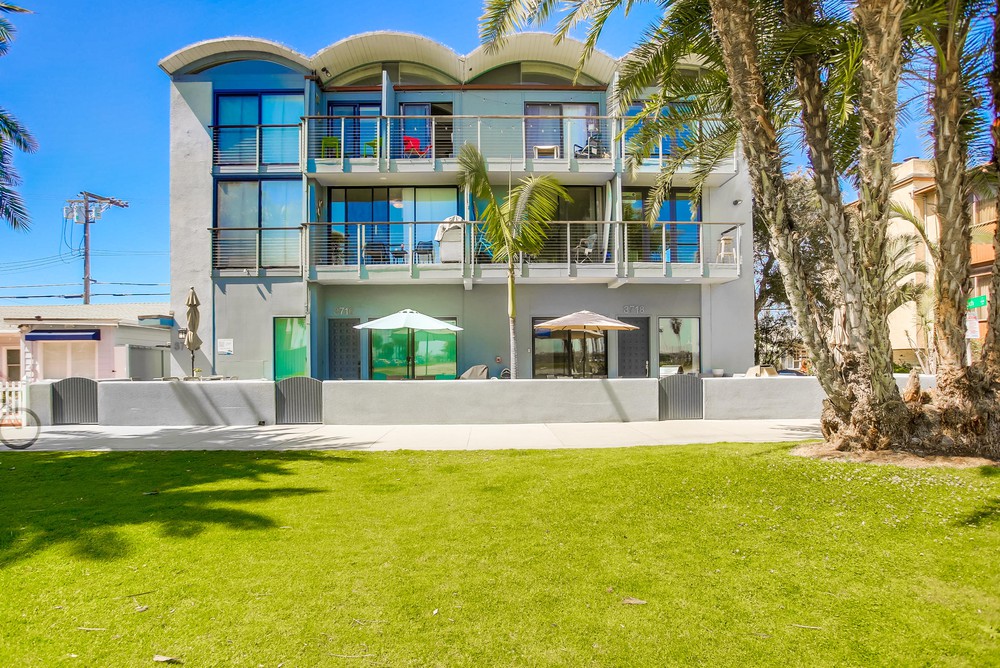 Virtual tour photo 1 of 48 for 3718 Bayside Walk