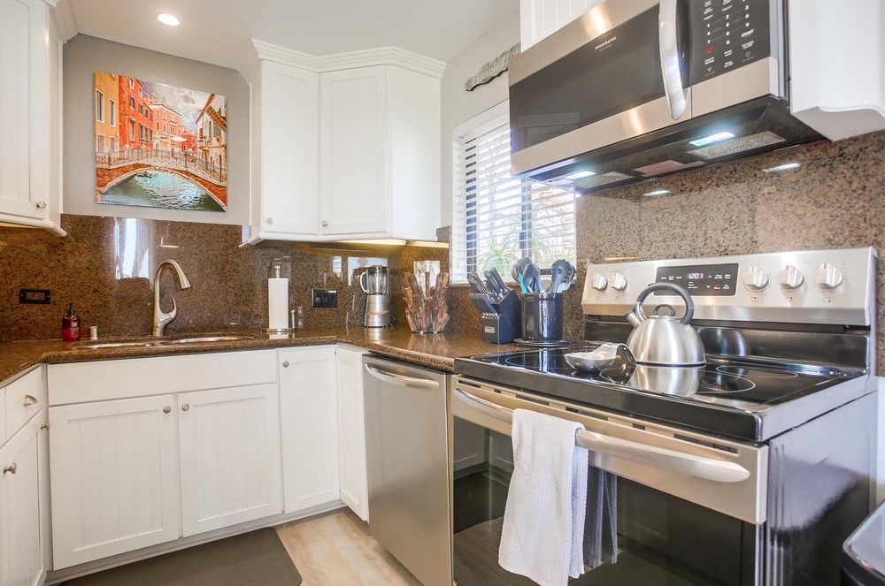 Virtual tour photo 25 of 48 for 3718 Bayside Walk