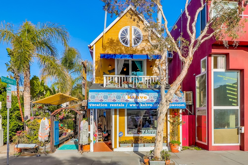 Virtual tour photo 4 of 76 for 3719 Mission Blvd