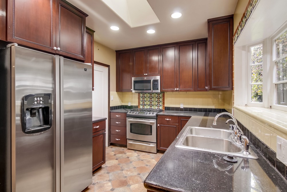 Virtual tour photo 17 of 50 for 3720 Wawona Dr