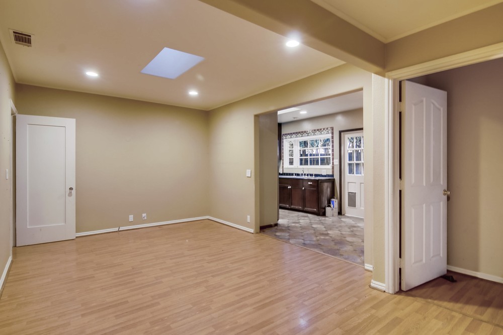 Virtual tour photo 23 of 50 for 3720 Wawona Dr