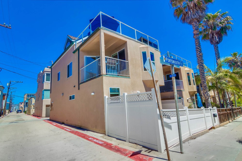 Virtual tour photo 4 of 62 for 3721 Strandway