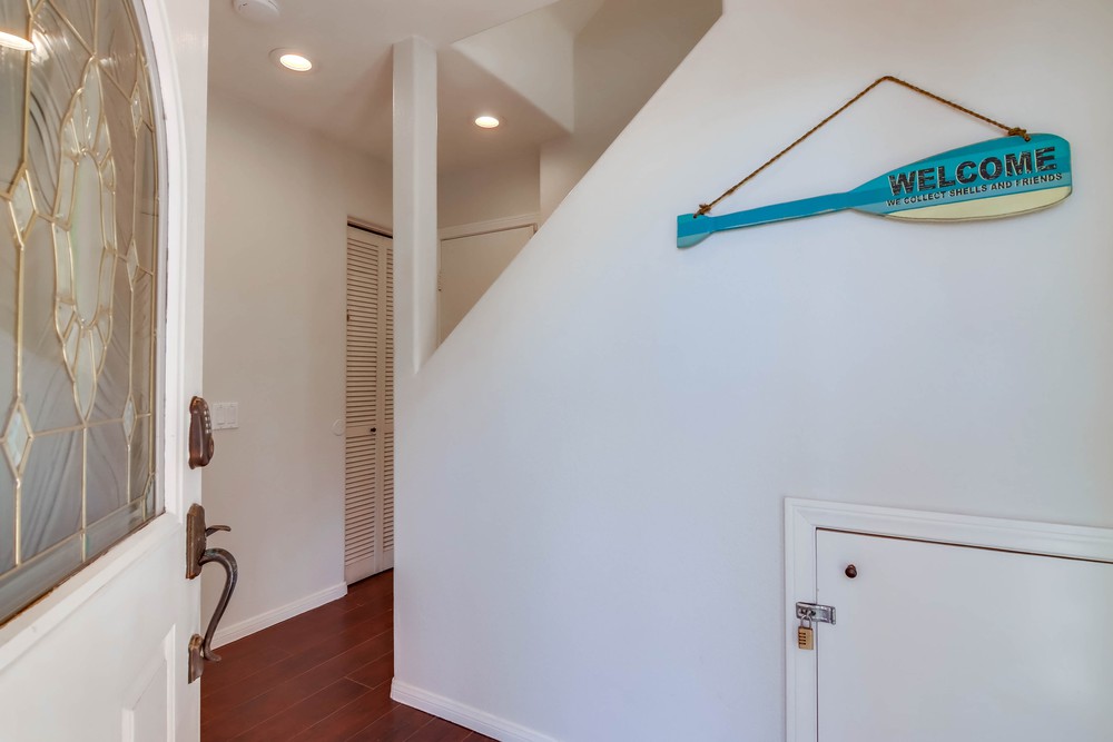 Virtual tour photo 8 of 62 for 3721 Strandway