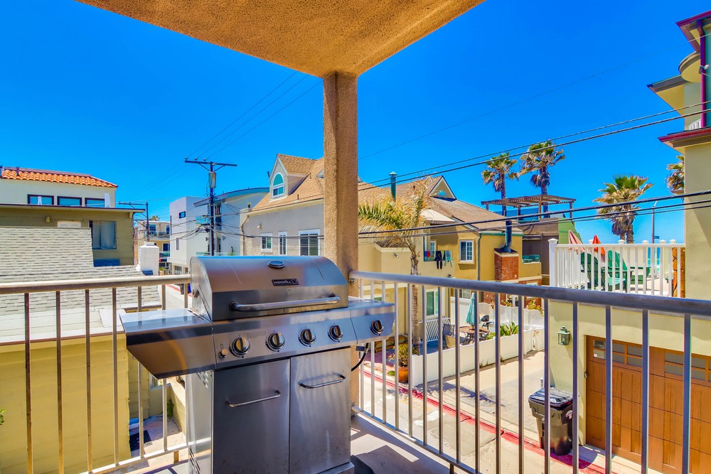 Virtual tour photo 25 of 62 for 3721 Strandway