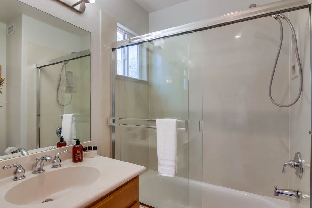 Virtual tour photo 30 of 62 for 3721 Strandway