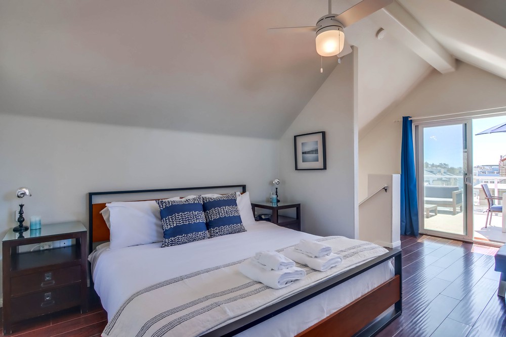 Virtual tour photo 36 of 62 for 3721 Strandway