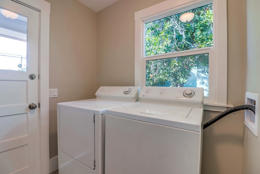 Virtual tour photo 31 of 41 for 3724 Bancroft st