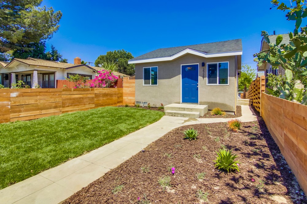 Virtual tour photo 3 of 43 for 3727 46th St