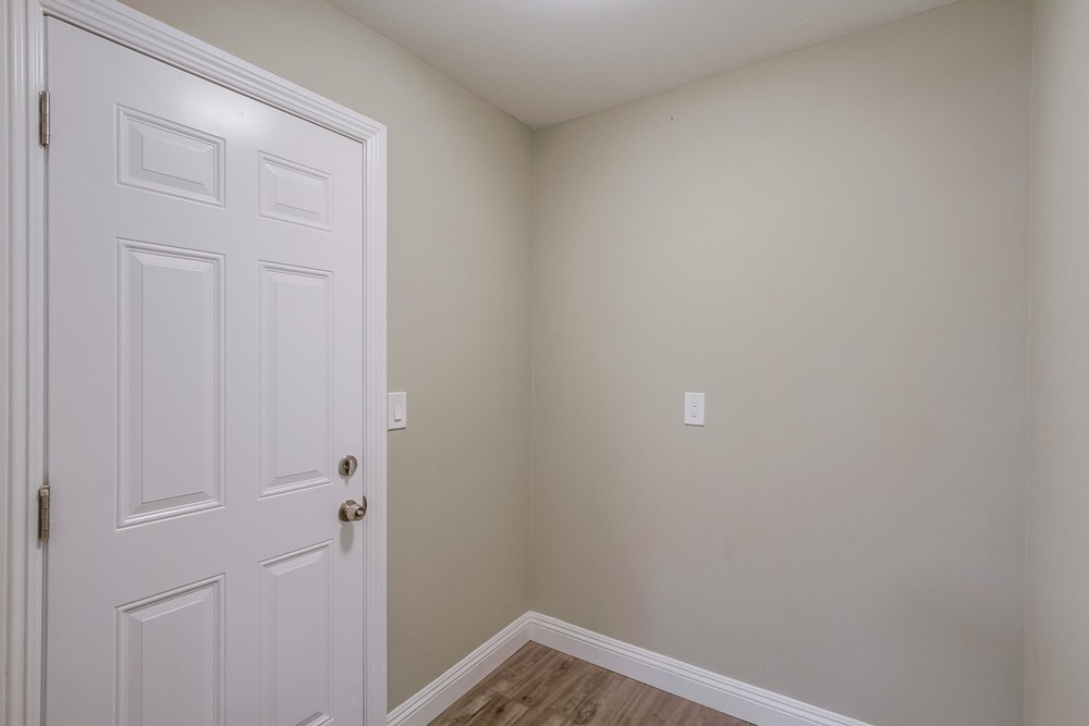 Virtual tour photo 24 of 33 for 3727 Central Ave
