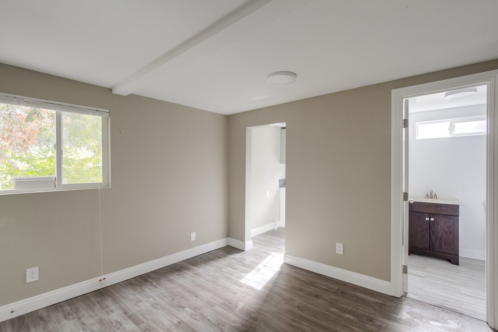 Virtual tour photo 27 of 33 for 3727 Central Ave