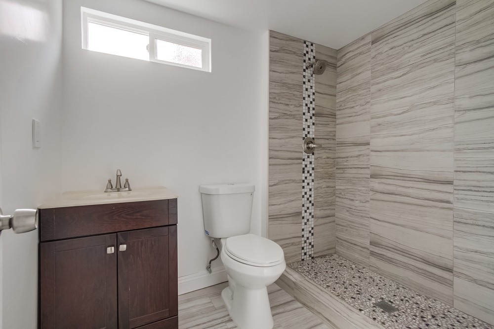 Virtual tour photo 31 of 33 for 3727 Central Ave