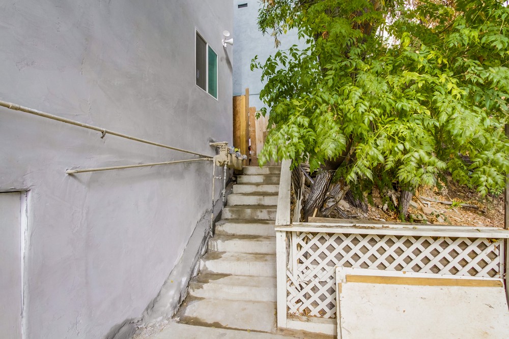 Virtual tour photo 32 of 33 for 3727 Central Ave