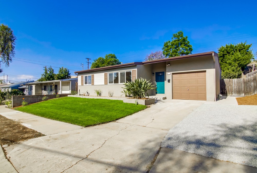 Virtual tour photo 3 of 49 for 3730 Aragon Dr