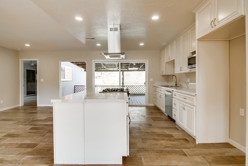 Virtual tour photo 15 of 49 for 3730 Aragon Dr