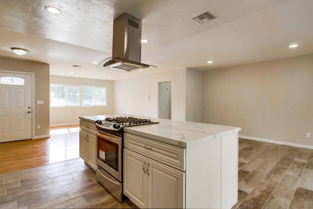 Virtual tour photo 18 of 49 for 3730 Aragon Dr