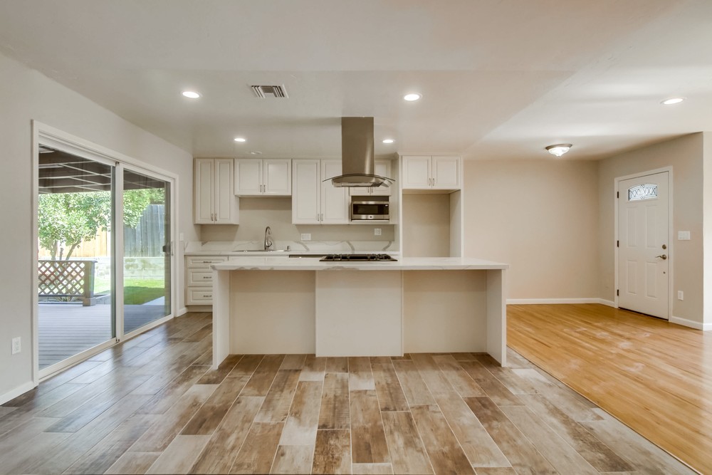 Virtual tour photo 19 of 49 for 3730 Aragon Dr