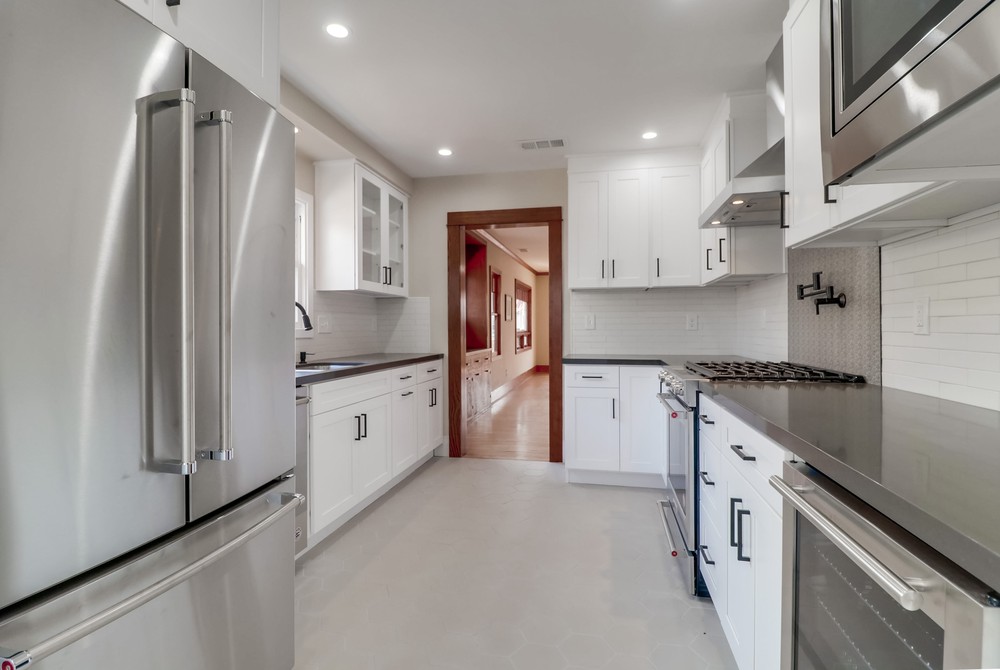 Virtual tour photo 18 of 66 for 3730 Bancroft St