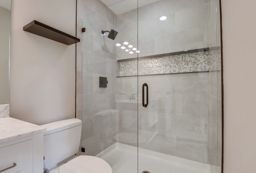 Virtual tour photo 24 of 66 for 3730 Bancroft St