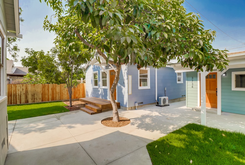 Virtual tour photo 32 of 66 for 3730 Bancroft St