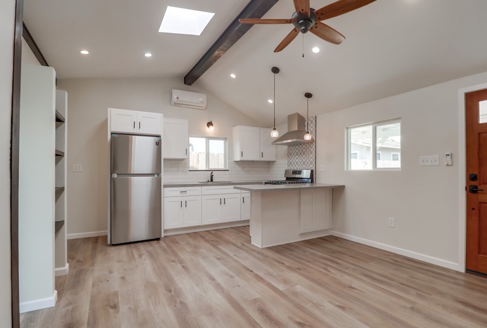 Virtual tour photo 56 of 66 for 3730 Bancroft St