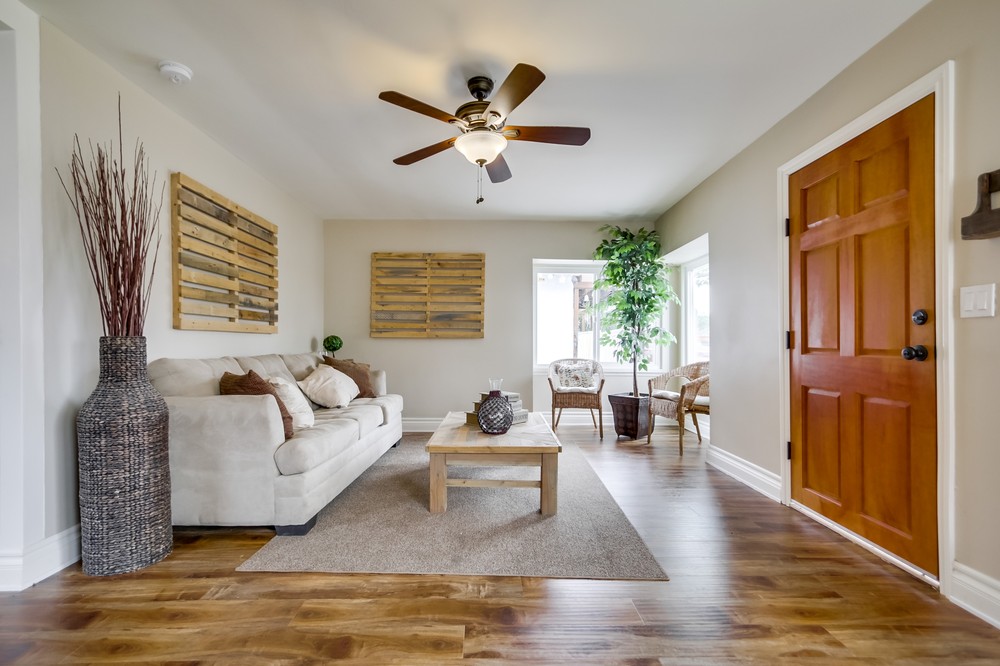 Virtual tour photo 4 of 22 for 3732 Cherokee Avenue