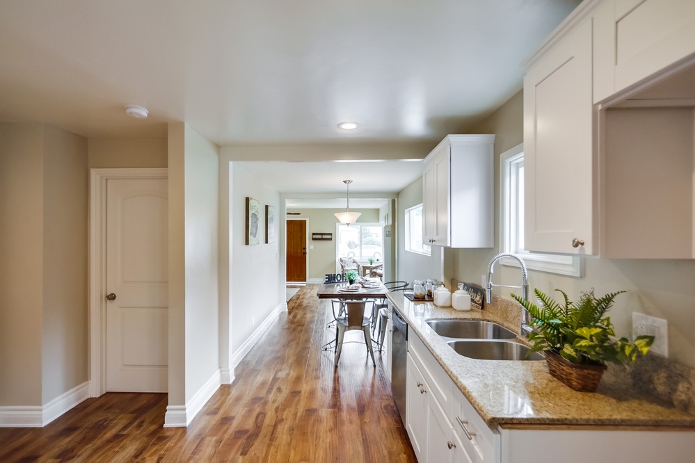 Virtual tour photo 10 of 22 for 3732 Cherokee Avenue