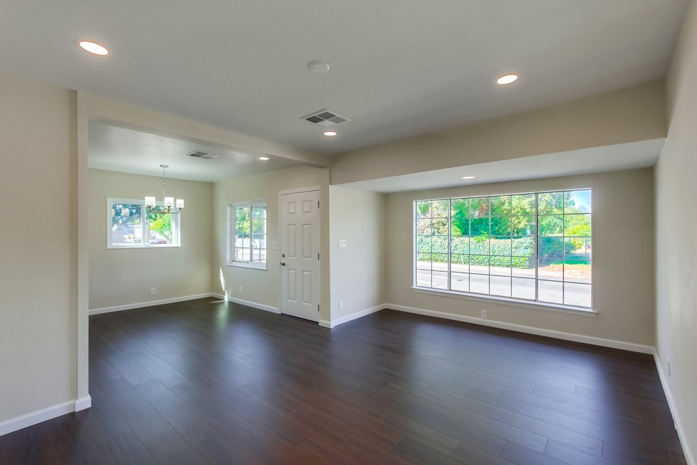 Virtual tour photo 10 of 47 for 3733 52nd St