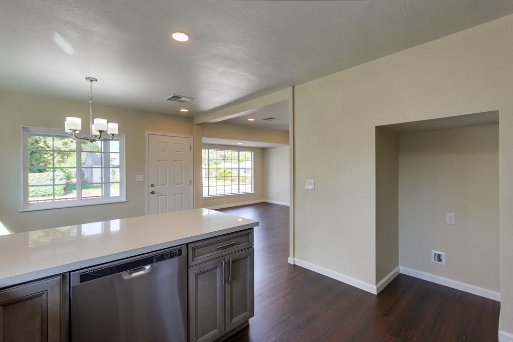 Virtual tour photo 16 of 47 for 3733 52nd St