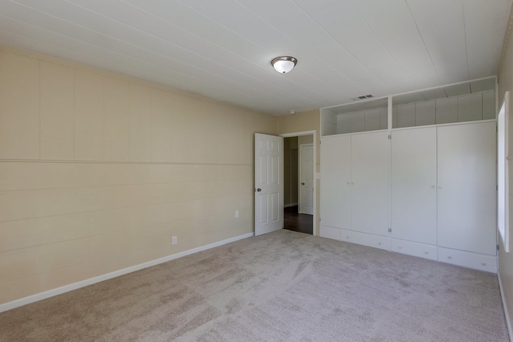 Virtual tour photo 20 of 47 for 3733 52nd St