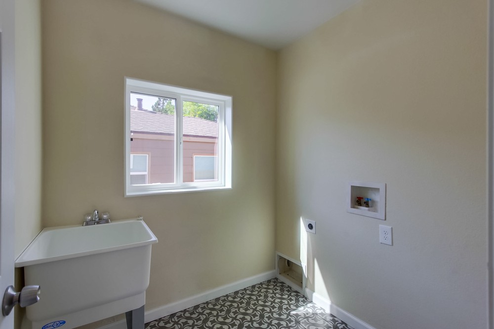 Virtual tour photo 35 of 47 for 3733 52nd St