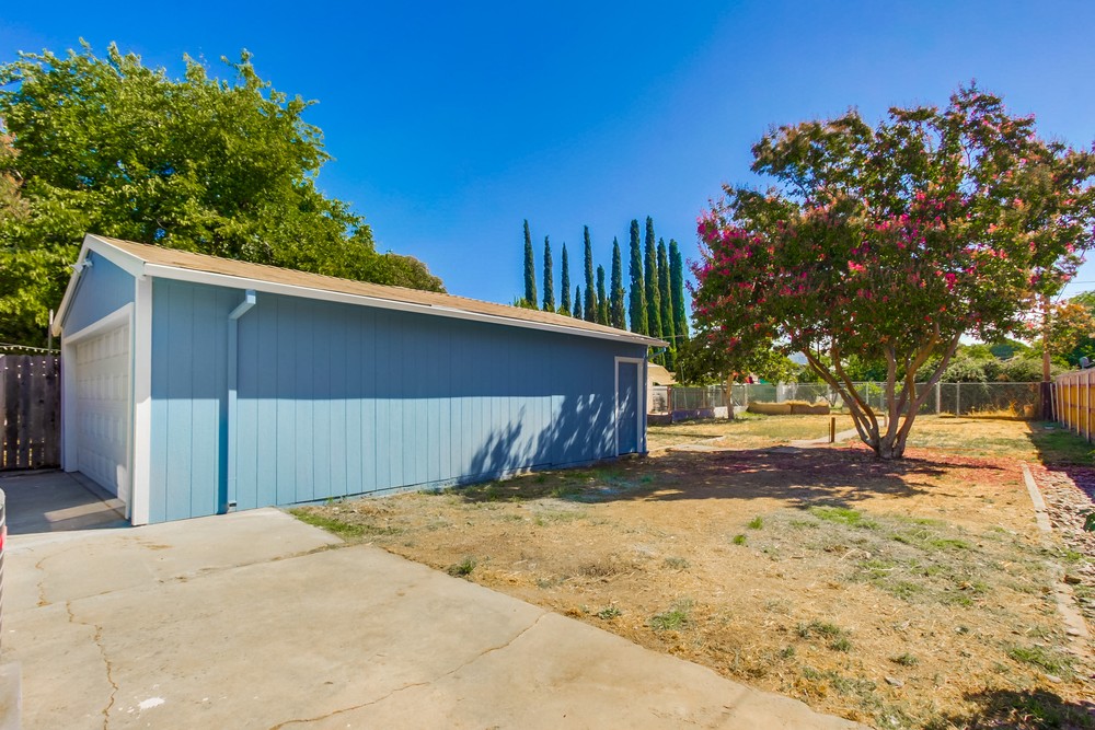 Virtual tour photo 37 of 47 for 3733 52nd St