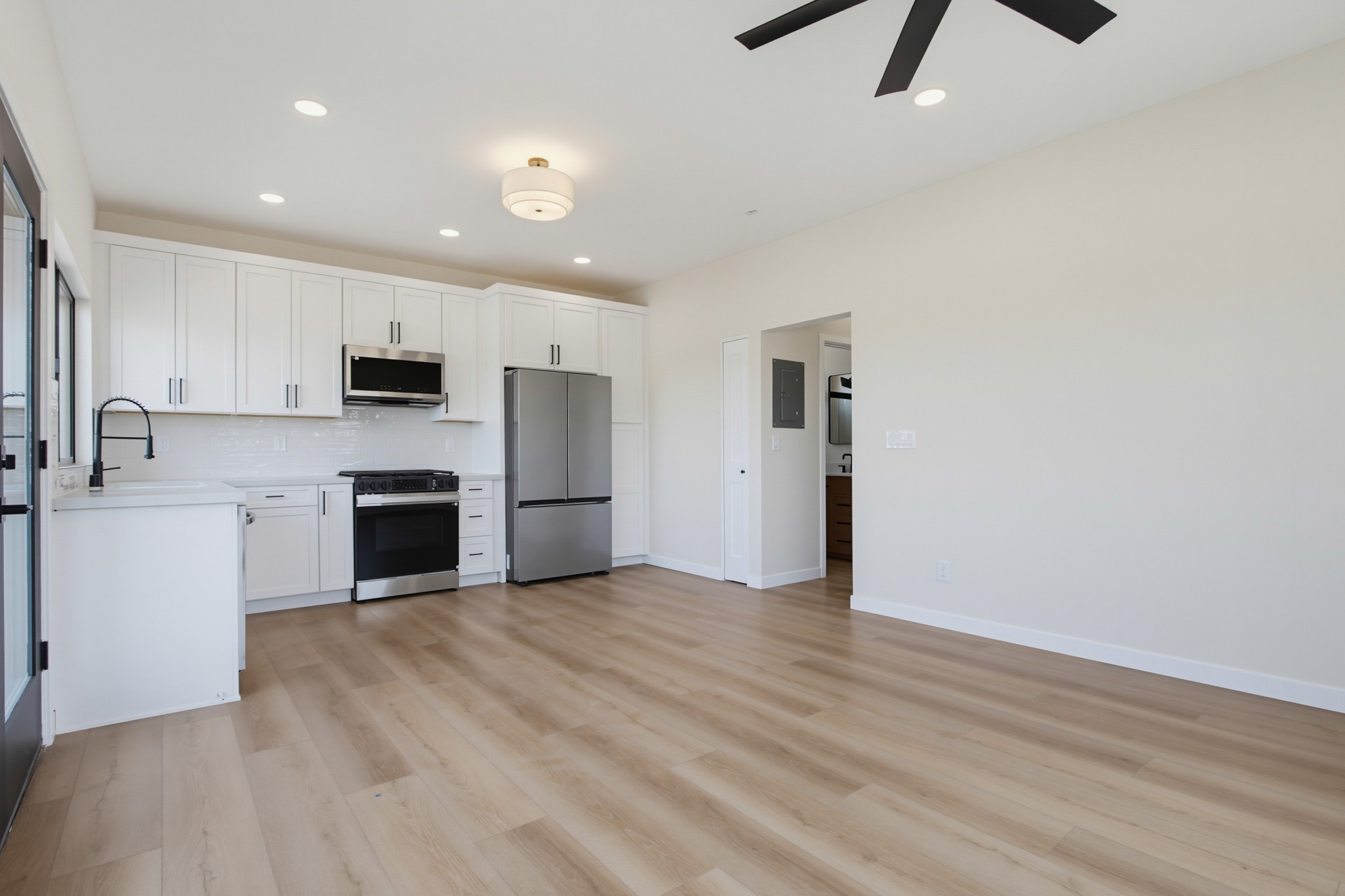 Virtual tour photo 14 of 41 for 3735 35th St