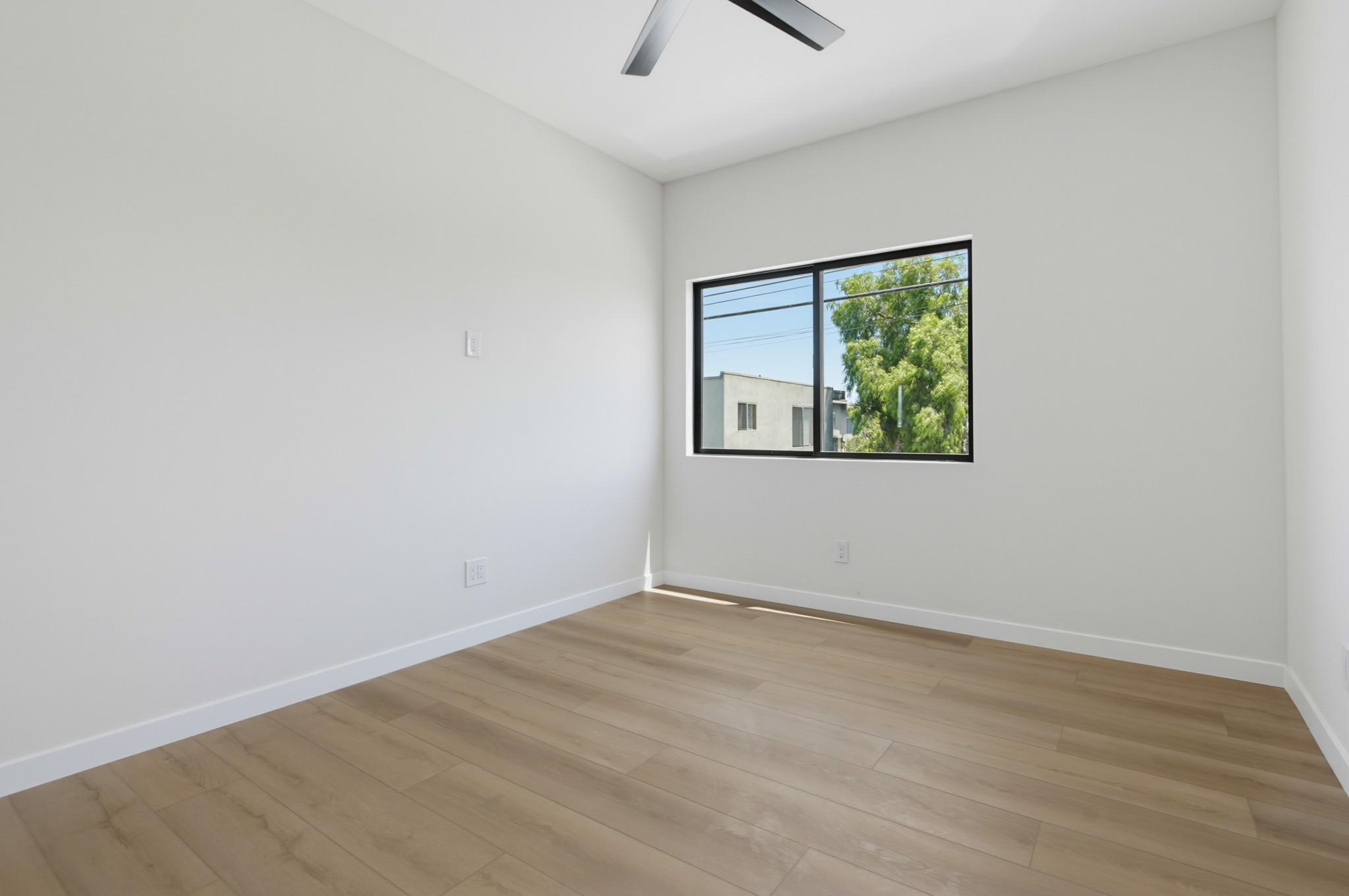 Virtual tour photo 31 of 41 for 3735 35th St
