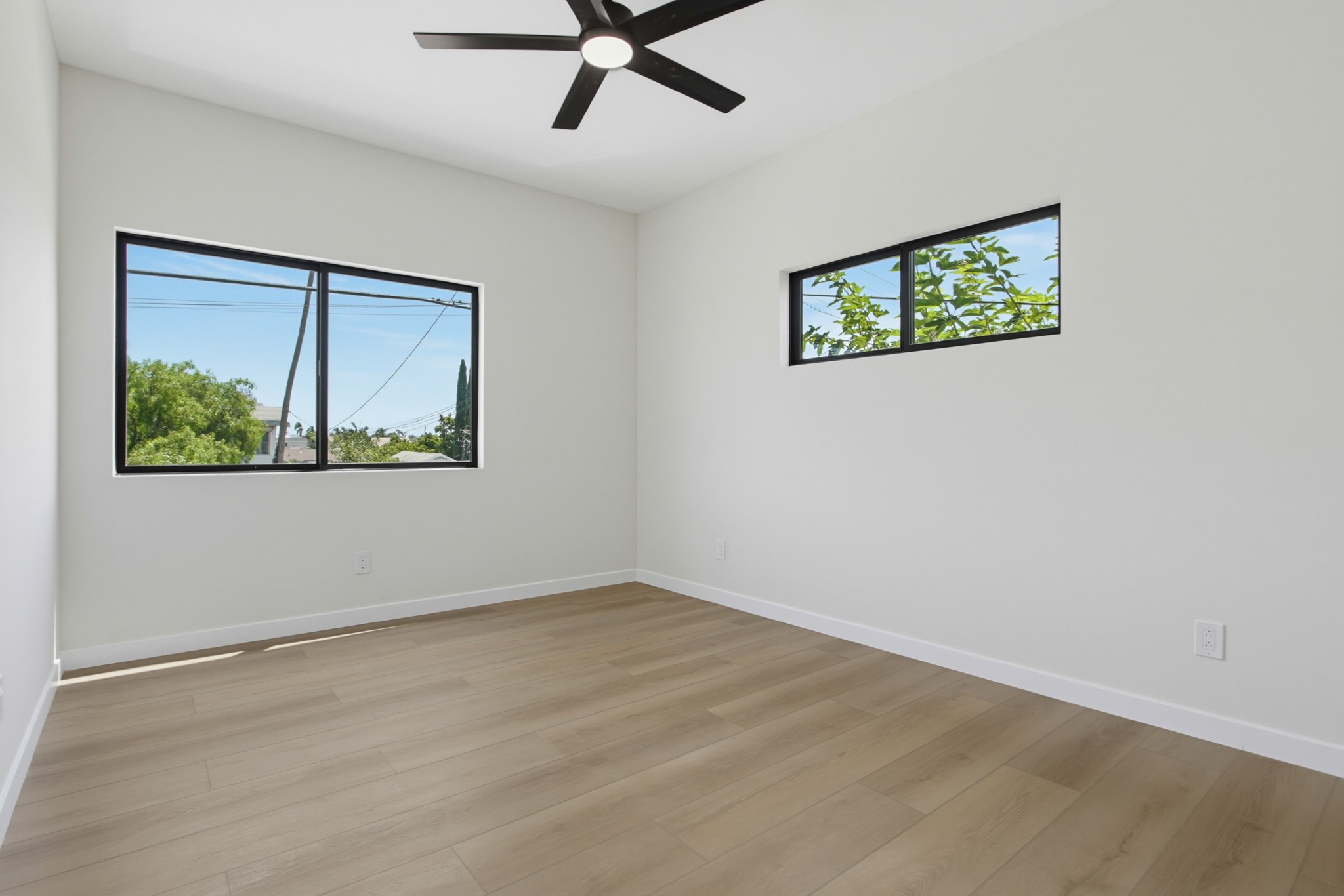 Virtual tour photo 32 of 41 for 3735 35th St