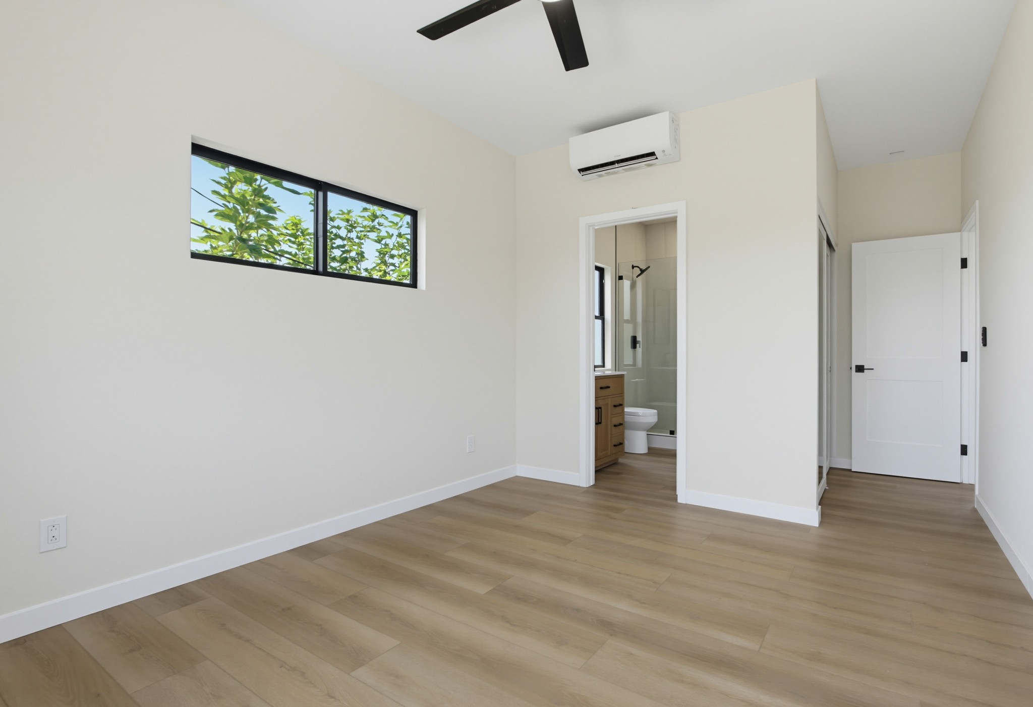 Virtual tour photo 33 of 41 for 3735 35th St