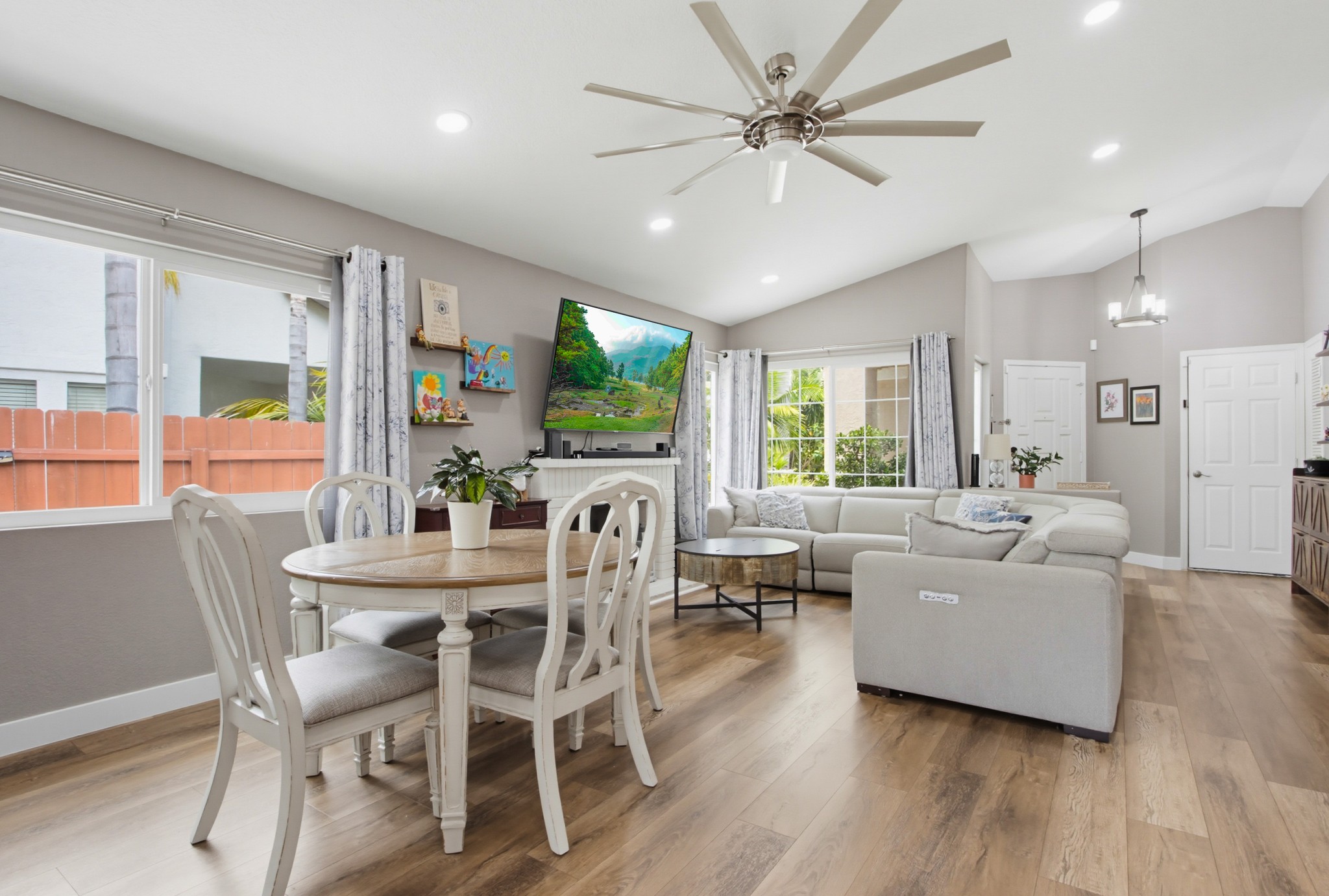 Virtual tour photo 13 of 55 for 3735 Via Del Rancho