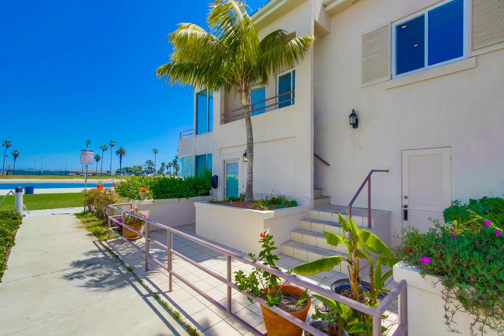 Virtual tour photo 1 of 32 for 3736 Bayside Walk