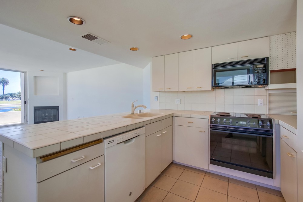 Virtual tour photo 12 of 32 for 3736 Bayside Walk