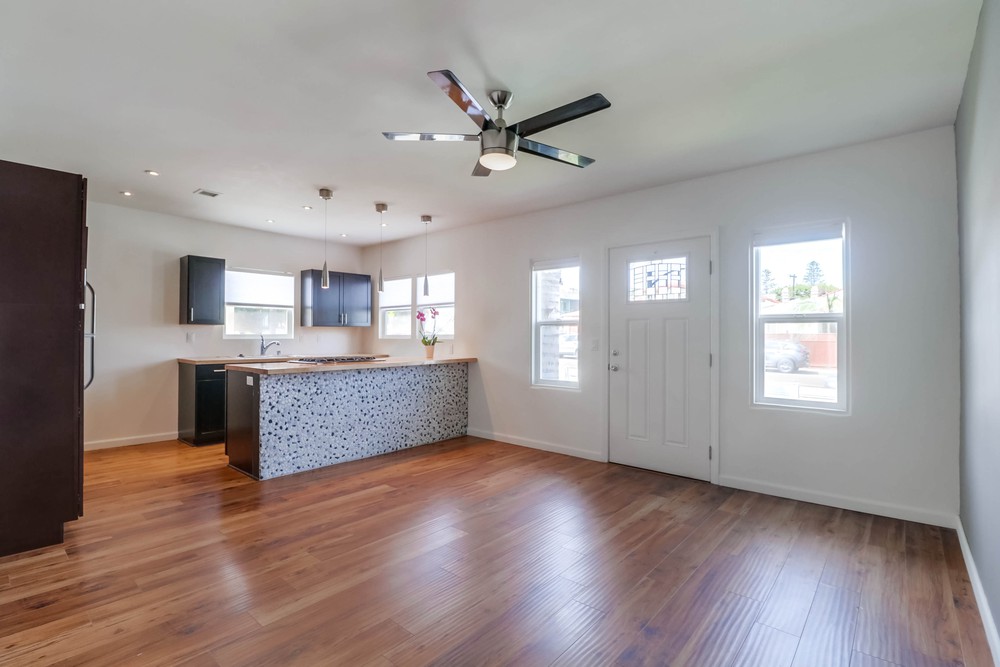 Virtual tour photo 11 of 43 for 3737 Ingraham St