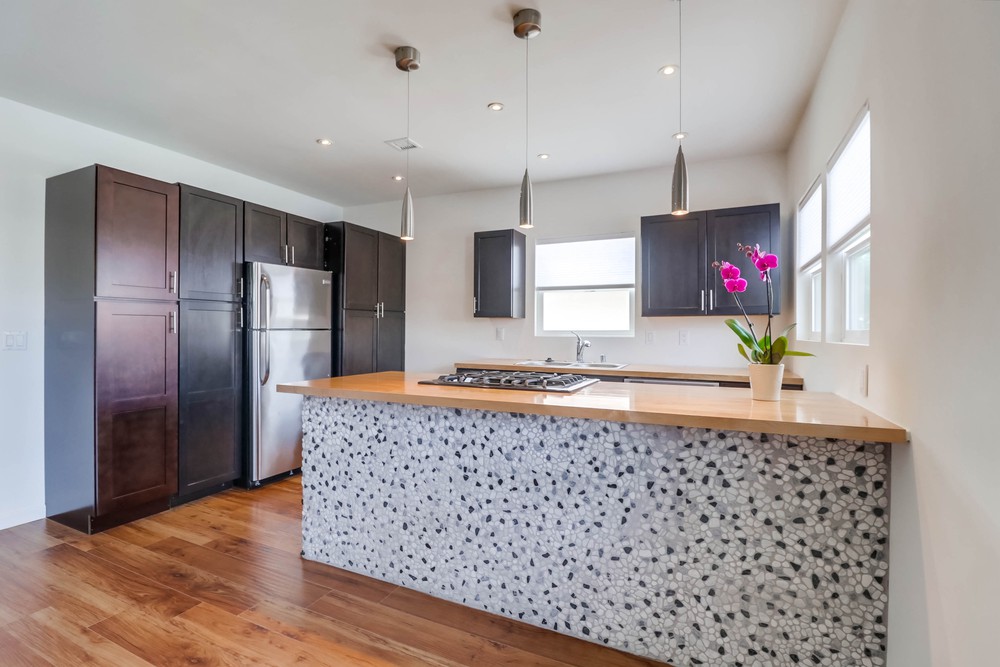 Virtual tour photo 15 of 43 for 3737 Ingraham St
