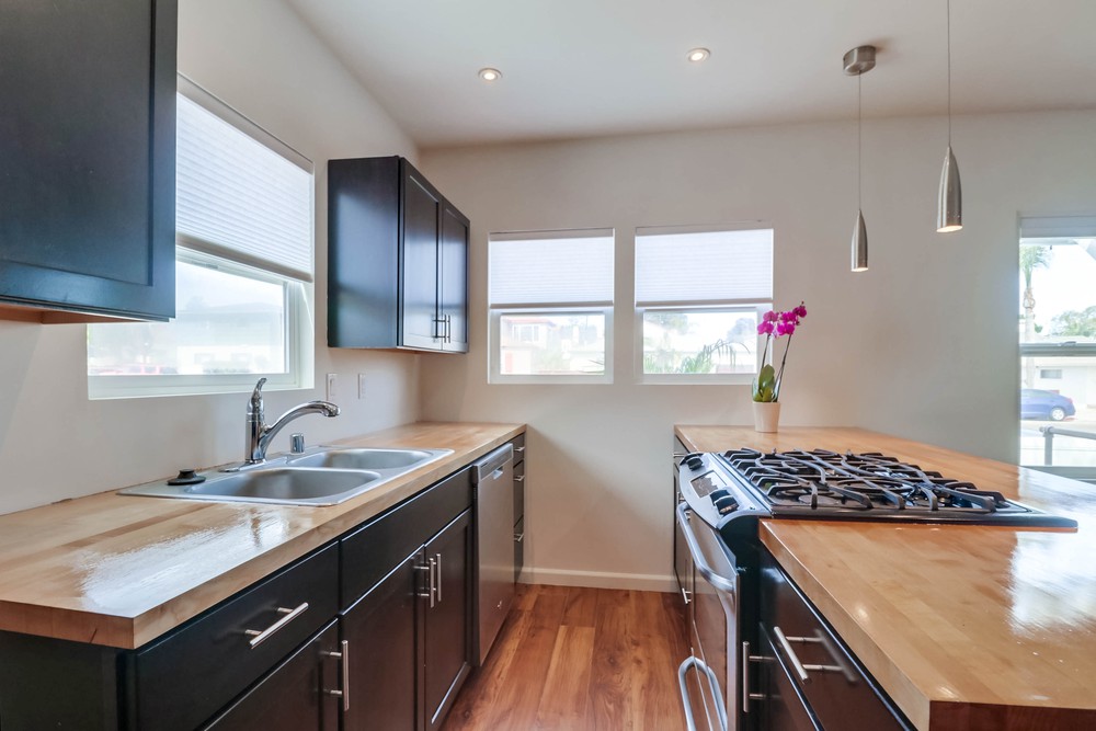 Virtual tour photo 19 of 43 for 3737 Ingraham St