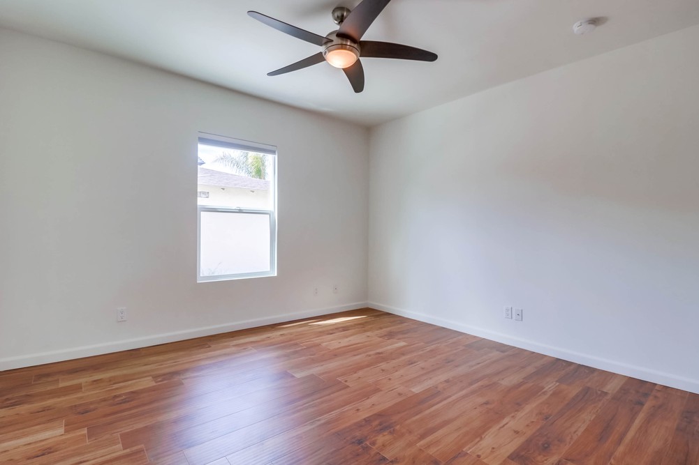 Virtual tour photo 26 of 43 for 3737 Ingraham St
