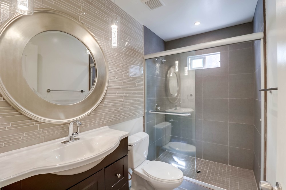 Virtual tour photo 28 of 43 for 3737 Ingraham St
