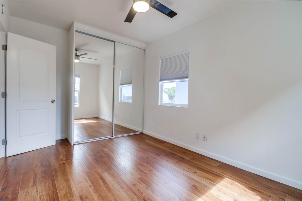 Virtual tour photo 32 of 43 for 3737 Ingraham St