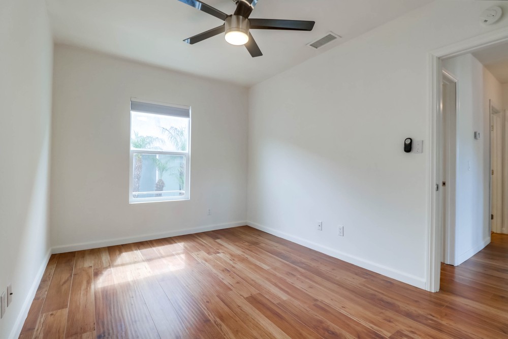 Virtual tour photo 33 of 43 for 3737 Ingraham St